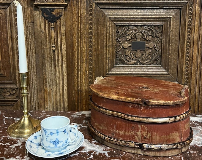 Early 1800s' antique Norwegian handmade butter bucket/Tine box from Telemark, Norway, traditional folkart, original painting