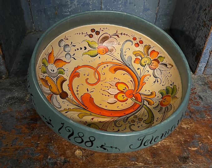 Dated 1988 Professionally painted Norwegian rosemaling beer bowl,folkart folk art from Telemark, Norway Collectible, Vintage