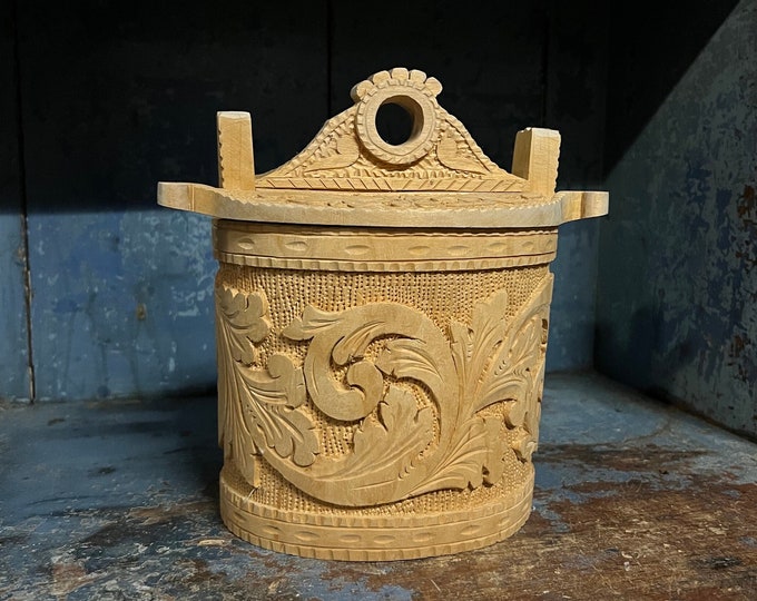 Dated 1980 Vintage Norwegian handcrafted butter bucket / amber, nature wood, rosemaling pattern Norway, Scandinavian country/farmhouse style