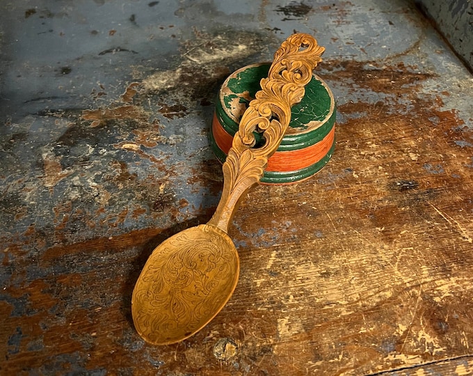 1800s Antique handcrafted / handcarved Spoon/Ladle from Telemark, Norway, RUSTIC, patina, Norwegian / Scandinavian folkart, collectible