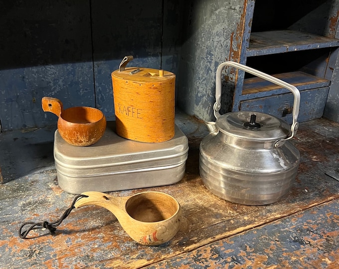 1950/60s Norwegian Kokekaffe / cowboy coffee / Turkaffe / hiking coffee supplies, Scandinavian coffee culture. Retro / Mid-century modern