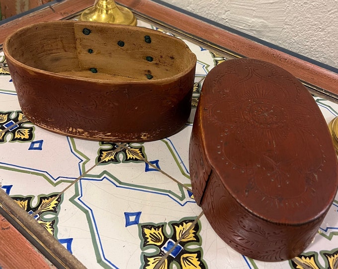 Original 1830s' antique Tine box from Norway with detailed hand carved rosemaling pattern, Norwegian folk art, country/farmhouse style,