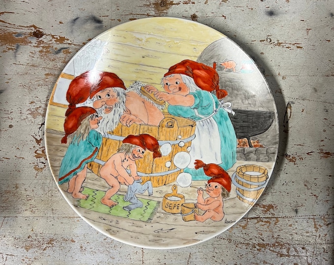 An unique handpainted plate with Christmas theme "Santa family taking shower" signed by artist aase 2002. Norwegian folkart, Christmas gift