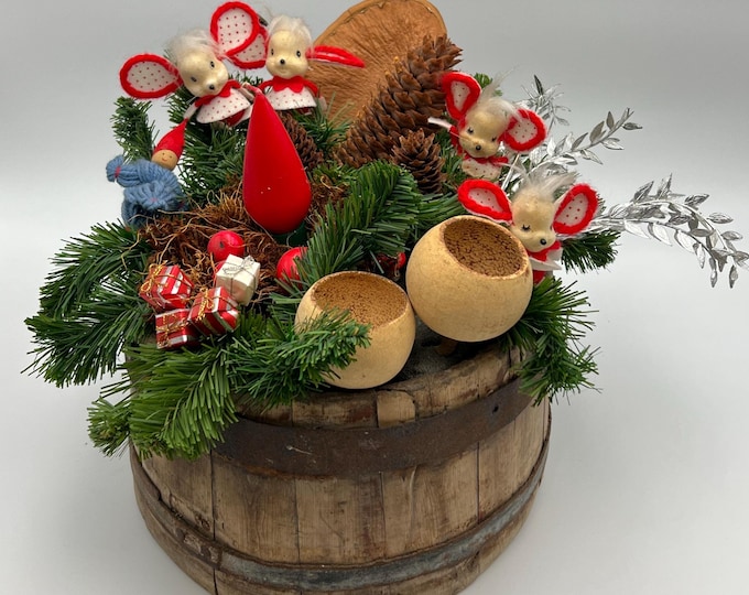 1800s RUSTIC antique wooden bowl / bucket / milk jug from Norway with Christmas decoration, Norwergian JUL farmhouse cabin decor