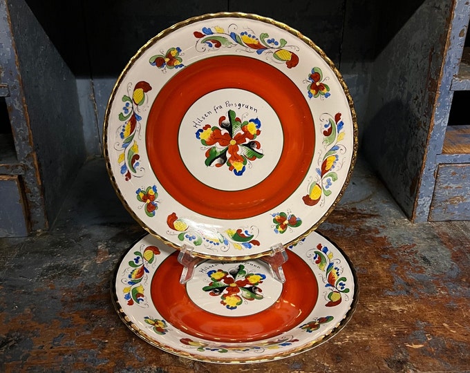 1950s Norwegian Porsgrund hand-painted and signed by artist, Nordic pattern wall hanging, serving plate, Nordisk folk art, Collectible