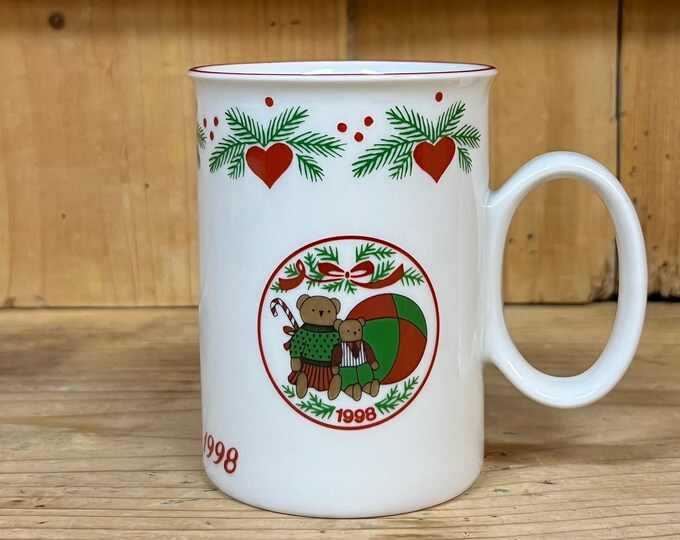 Vintage Porsgrund 'Hearts & Pines' Norwegian design coffee/ tea/ breakfast mug with teddy bear 'God Jul 1998', Christmas gift from Norway