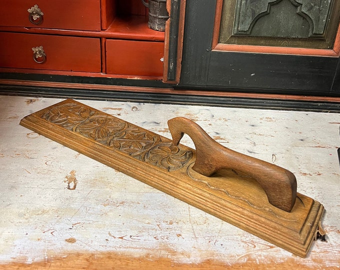 1950s' Vintage Norwegian mangle board with nice carving, folkart from Norway, Scandinavian folk-Art