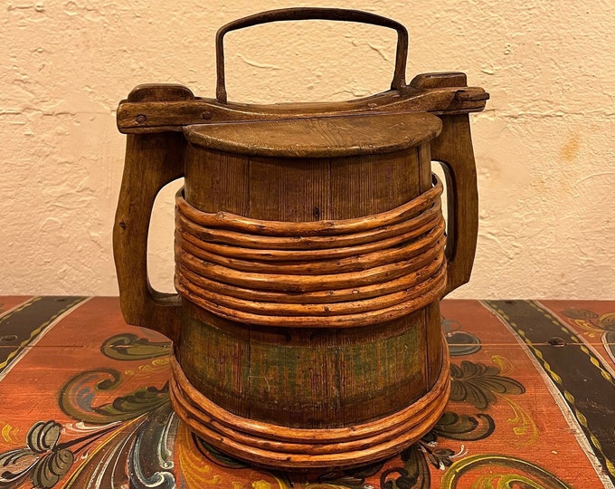 RARE 1800s antique Norwegian jug/tankard folkart, kitchen container, RUSTIC country / farmhouse style, Toten Norway, collectible