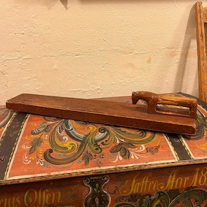 Antique 1883 Norwegian mangle board with horse handle, folkart from Norway, Scandinavian folk-Art, Christmas gift, Norsk heritage