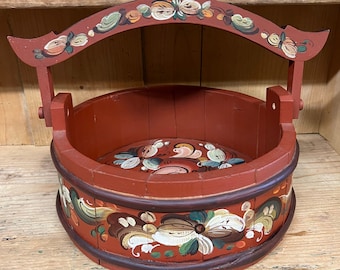 1978 Vintage Norwegian milk bucket in wood with Telemark Rosemaling / rose painting Norway folkart folk-art