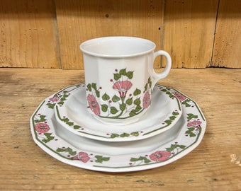 1970/80s Porsgrund "Octavia" Norwegian design coffee/ tea/ breakfast mug, saucer and plate trio from Norway