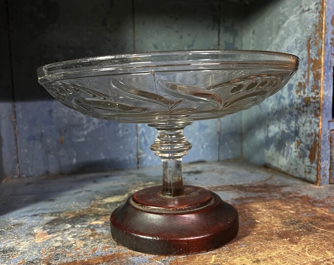 1800s Antique HOVIK cake / fruit stand in press glass with RUSTIC pine wood base, Collectible Norwegian/Scandinavian heritage, primitive