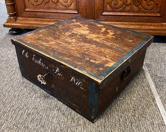 1870 Primitive Antique Norwegian Chest, treasure chest box,pinewood storage trunk with iron handle, lock and key, RUSTIC farmhouse style
