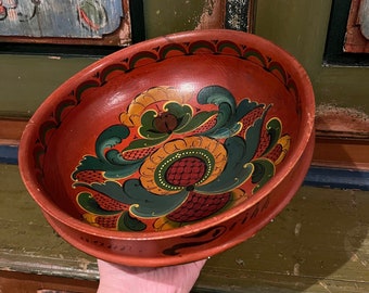 1930/40s Hallingdal rosemaling beer bowl / fruit bowl, handpainted folkart folk art from Norway, Norwegian handcrafted rustic wall hanging