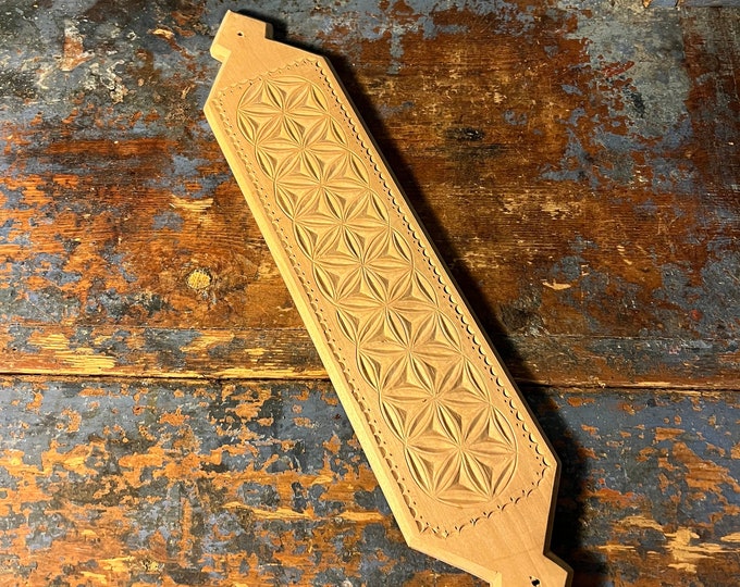 Vintage  Norwegian hand carved Cutting Slicing Board/Wall Decor. with unique pattern. Norway/Scandinavian wood carving folkart