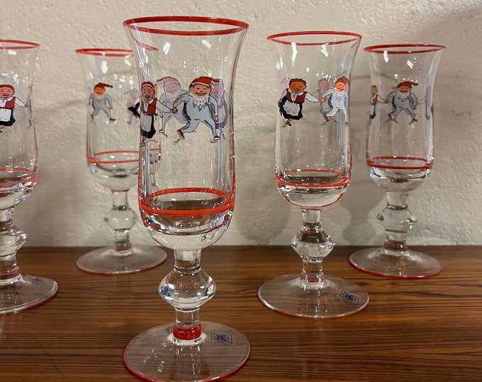RARE Magnor Nisse Champagne /Wine glass Norwegian Porsgrund design nisse motifs, Scandinavian design Christmas table serving, COLLECTIBLE