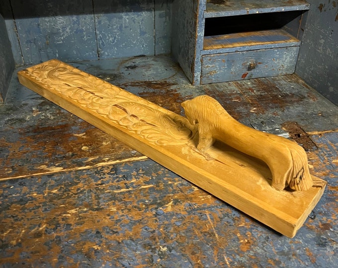 1980s Vintage Norwegian mangle board with nice carving,hand carved horse, folkart from Norway, Scandinavian folk-Art, Norsk heritage