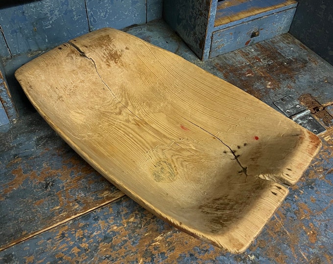 1884 Primitive antique tray/trau/Dough Bowl with beautiful patina, RUSTIC Country / farmhouse style antique from Norway