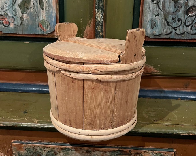 1800s Antique RUSTIC bucket / amber/Tine box from Norway, Nature pinewood, Norwegian folk art, Handmade/ handcrafted, Collectible