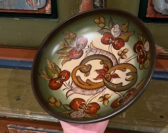 1980s Vintage Norwegian rosemaling beer bowl, fruit bowl, table decor / wall hanging folk art