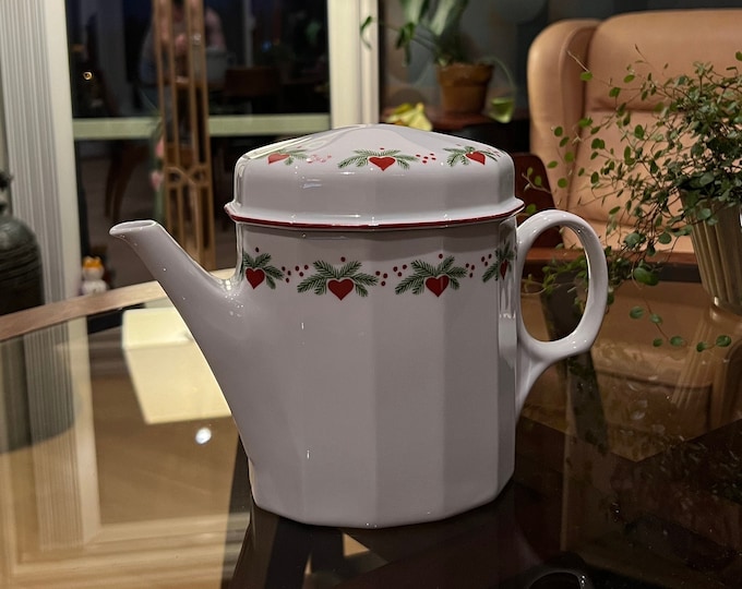 RARE Porsgrund 'Hearts & Pines' Norwegian design Coffee Pot /Teapot / Hot Chocolate Jug, Vintage Norway/ Scandinavian design table serving