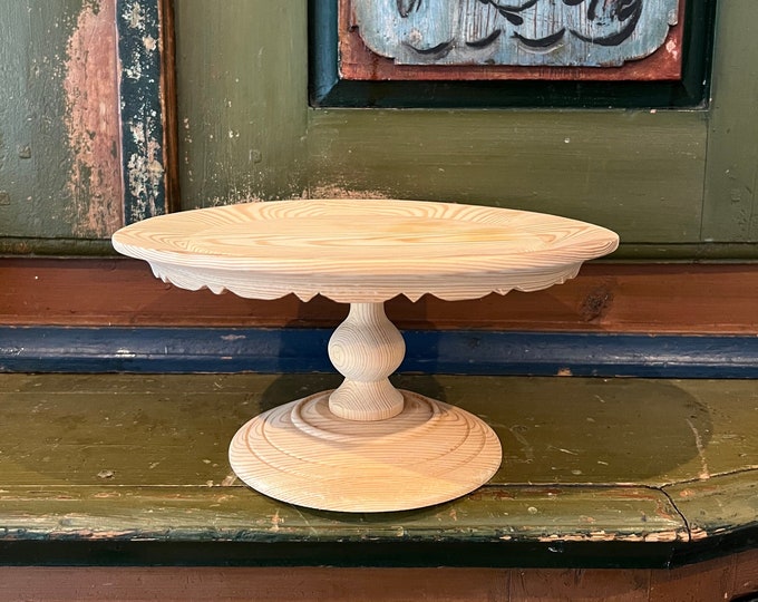 1970/80s Traditional Norwegian handcrafted cake/fruit stand, folkart from Telemark, Norway, country farmhouse style cabin interior