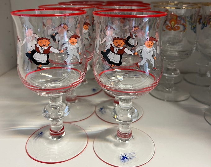 RARE Magnor Nisse Red Wine / Beer glass Norwegian Porsgrund design NISSE motifs, Scandinavian design Christmas table serving, COLLECTIBLE
