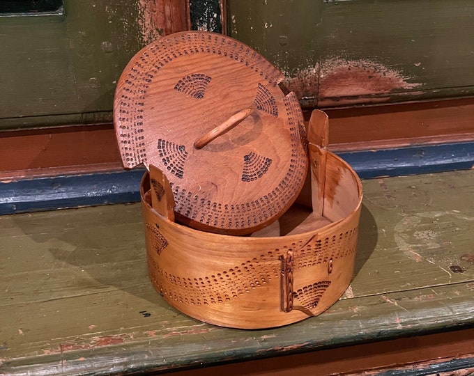 1910/20s antique Tine box / butter bucket / Memory & Keepsake Box,JEWELRY BOX from Norway, Norwegian folk art, country / farmhouse style