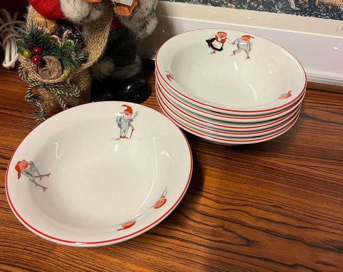 Vintage Nisse stacking/dessert/soup bowl Norwegian Porsgrund design nisse motifs with red rim, Scandinavian design Christmas table serving
