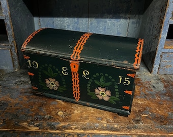 Dated 1915 Norwegian Rosemaling chest/ Jewelry box/Treasure box/Cigar box/Letter box, Traditional Scandinavian folkart,farmhouse style