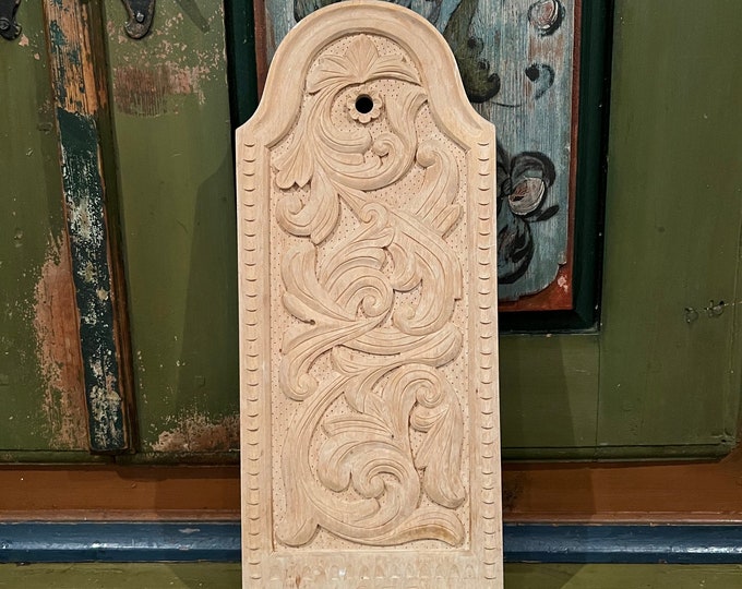 Dated 1975 Vintage Norwegian handcrafted Cutting Slicing Board/Wall Decor. Telemark rosemaling pattern Norway folkart,kitchen cabin decor.