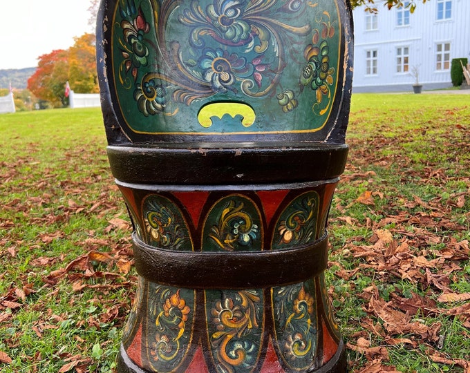 18/1900s Antique Rosemaling stool / kubbestol from Telemark, Norway, handcrafted Norwegian / Scandinavian folkart, cabin farmhouse style