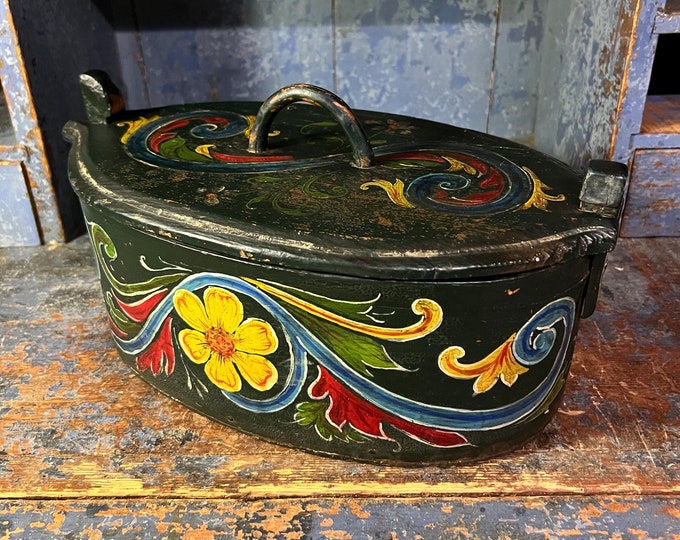 1800s Norwegian antique tine box with rosemaling, Scandinavian RUSTIC folkart folk art, Cabin / Farm House / Country style, Collectible