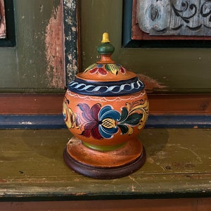 1800s Primitive Antique handcrafted Tobacco Box with rosemaling / rose painting, Norwegian folk art, Scandinavian wood carving