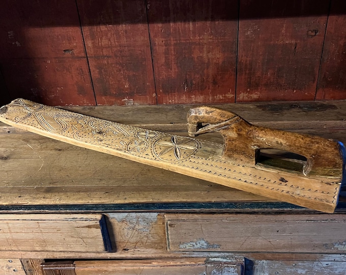 1863 Norwegian mangle board with unique carving, rare primitive antique folkart from Telemark, Scandinavian folk-Art, museum quality piece