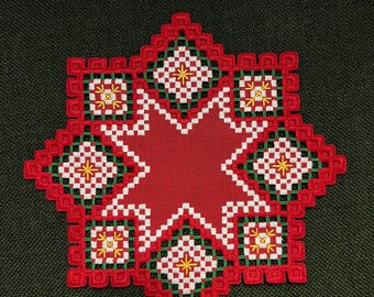希少なヴィンテージ手刺繍ハーダンガーテーブルクロス/テーブル
