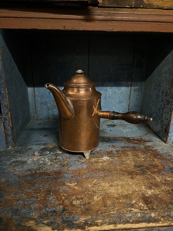 Caffettiera in rame con manico legno artigianato Made in Italy