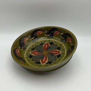 c.1950/60s Hallingdal Rosemaling Plate / fruit bowl, hand-painted folk art from Norway, Norwegian handcrafted rustic wall hanging