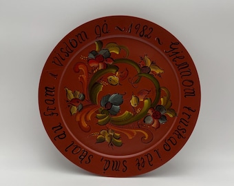 Dated 1982 Artist signed Telemark rosemaling plate, hand painted wooden wall hanging. Norwegian Folk Art, Scandinavian farmhouse decor
