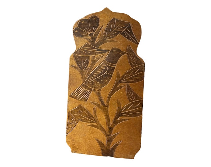 1930s Norwegian hand carved Cutting Slicing Board/Wall Decor. with unique pattern. Norway/Scandinavian wood carving folkart