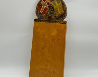 Unique Scandinavian Wood carving Cutting Slicing Board / Wall Decor. Norway/Sweden flag, Nordic folk art, kitchen cabin decor.