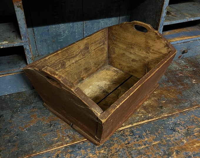 1800s Primitive antique tray/trau/Dough Bowl/fruit basket with beautiful patina, RUSTIC Country / farmhouse style antique from Norway