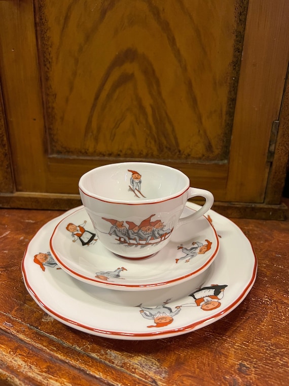 16 SOLD Norwegian Porsgrund Porcelain Nisse/christmas Coffee/ Tea