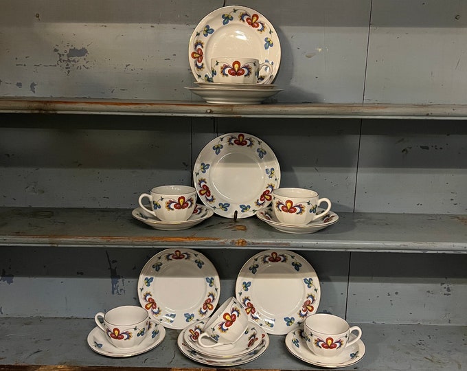 18pc Coffee/breakfast/bruch trio, Farmers Rose, Norwegian Porsgrund Porcelainvintage from 1970/80s, Nordic Pattern