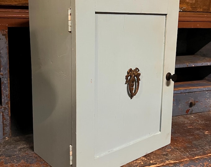 c. 1920/30s Vintage RUSTIC hanging cabinet, Scandinavian Antique furniture, country style cabin / farmhouse interior, patina