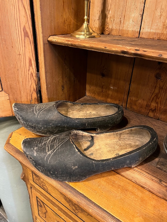 Norwegian clogs deals