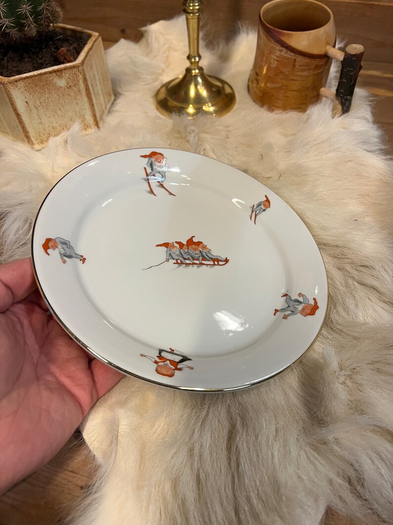 Porsgrund Nisse Porcelain Plate - Thumbnail 4