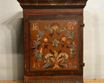 Dated 1827 Primitive RUSTIC antique hanging cabinet with Rosemaling by famous Embrik Bæra (1788-1876), Norwegian, Museum-Quality