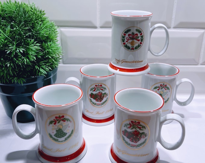 1991/92/94 Porsgrund 'Hearts & Pines' Norwegian design coffee/ tea/ breakfast mug with Christmas pattern 'God Jul', Christmas gift