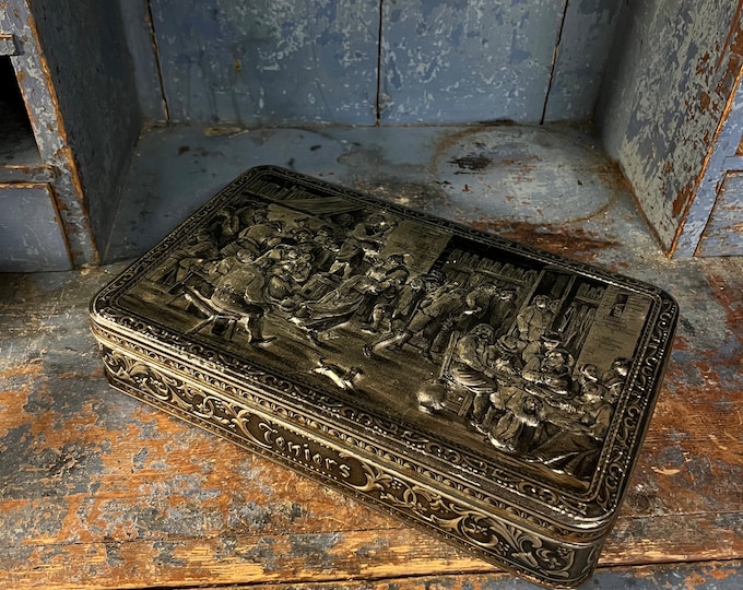 Vintage 1920/30s RUSTIC Tin / Biscuit Box, detailed decorated relief motif. rustic antique, kitchen storage, cabin / farmhouse